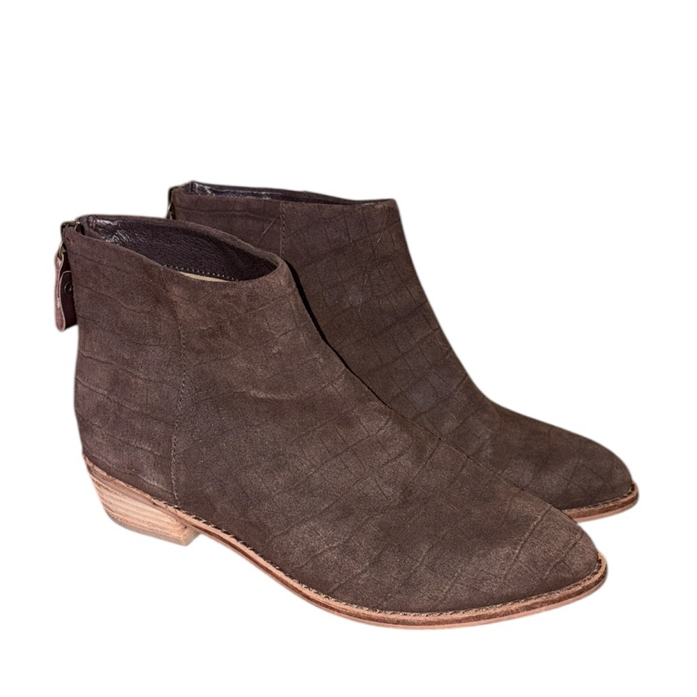 Kelsi Dagger Brown Suede Croc Embossed Heeled Ankle Boots Booties - 6